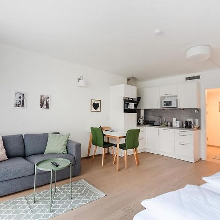 Quiet And Cozy Apartment Next To Mariahilfer Strasse And Naschmarkt With Ac, Minimum 30 Nights Wien Exteriör bild