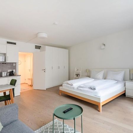 Quiet And Cozy Apartment Next To Mariahilfer Strasse And Naschmarkt With Ac, Minimum 30 Nights Wien Exteriör bild
