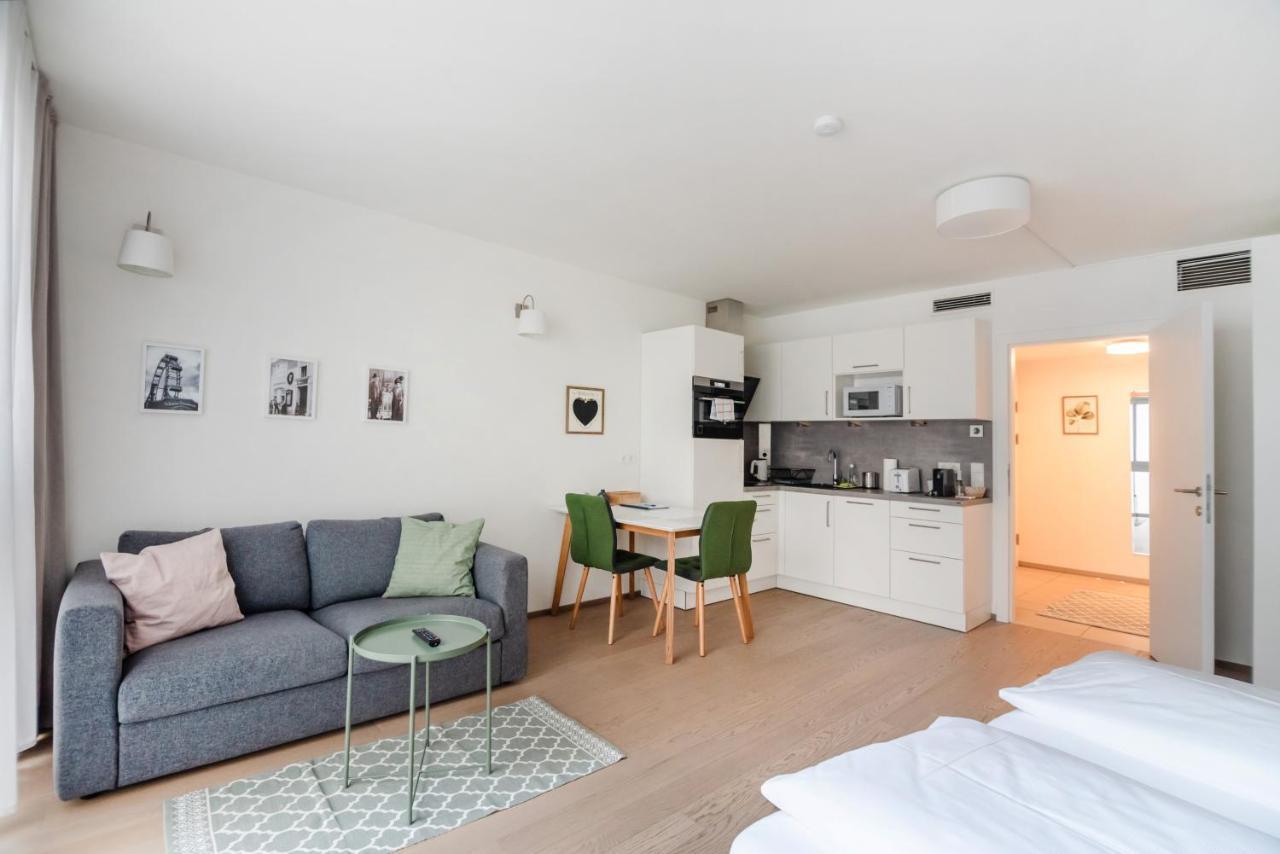 Quiet And Cozy Apartment Next To Mariahilfer Strasse And Naschmarkt With Ac, Minimum 30 Nights Wien Exteriör bild
