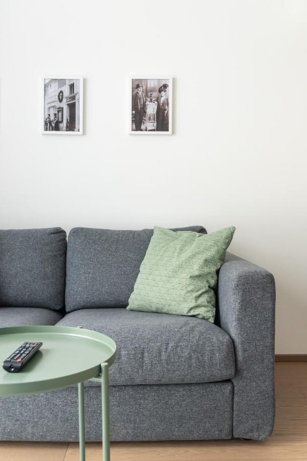 Quiet And Cozy Apartment Next To Mariahilfer Strasse And Naschmarkt With Ac, Minimum 30 Nights Wien Exteriör bild