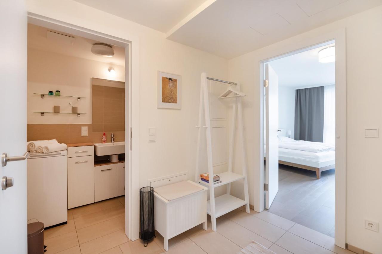 Quiet And Cozy Apartment Next To Mariahilfer Strasse And Naschmarkt With Ac, Minimum 30 Nights Wien Exteriör bild