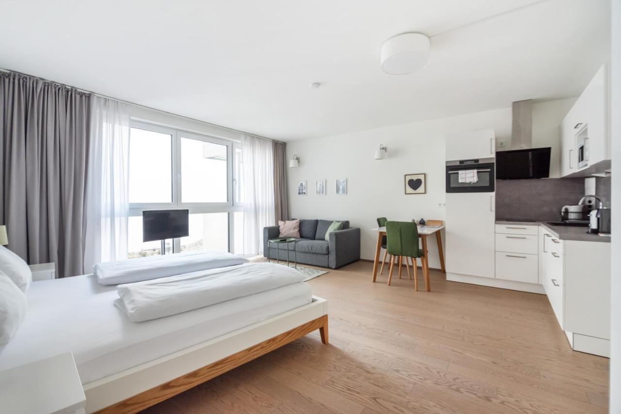 Quiet And Cozy Apartment Next To Mariahilfer Strasse And Naschmarkt With Ac, Minimum 30 Nights Wien Exteriör bild