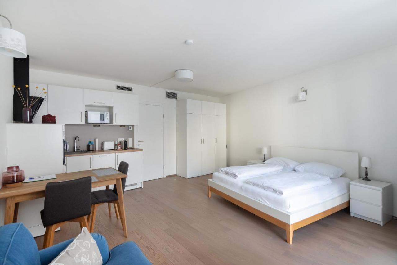 Quiet And Cozy Apartment Next To Mariahilfer Strasse And Naschmarkt With Ac, Minimum 30 Nights Wien Exteriör bild